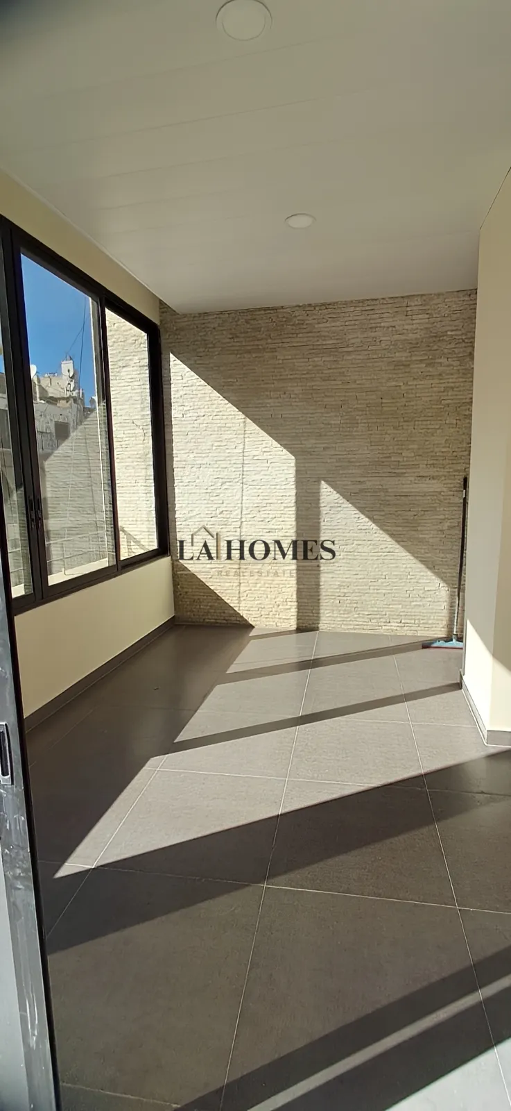 Apartment for rent in Hamra, beirut, lebanon - 4 bed, 4.0 bath