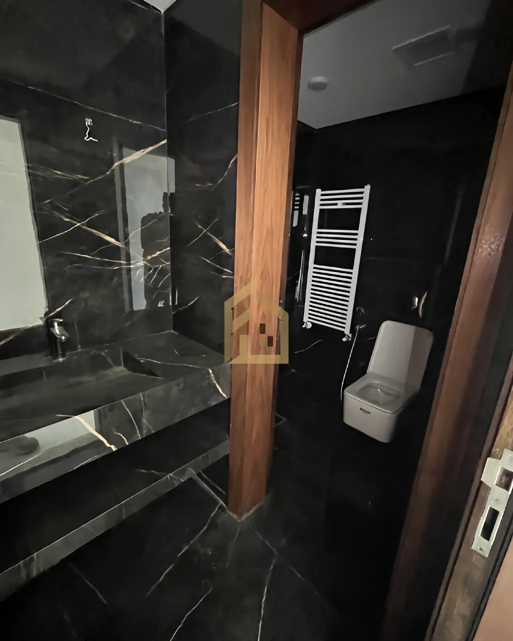 Apartment for sale in Raoucheh, Beirut, Lebanon