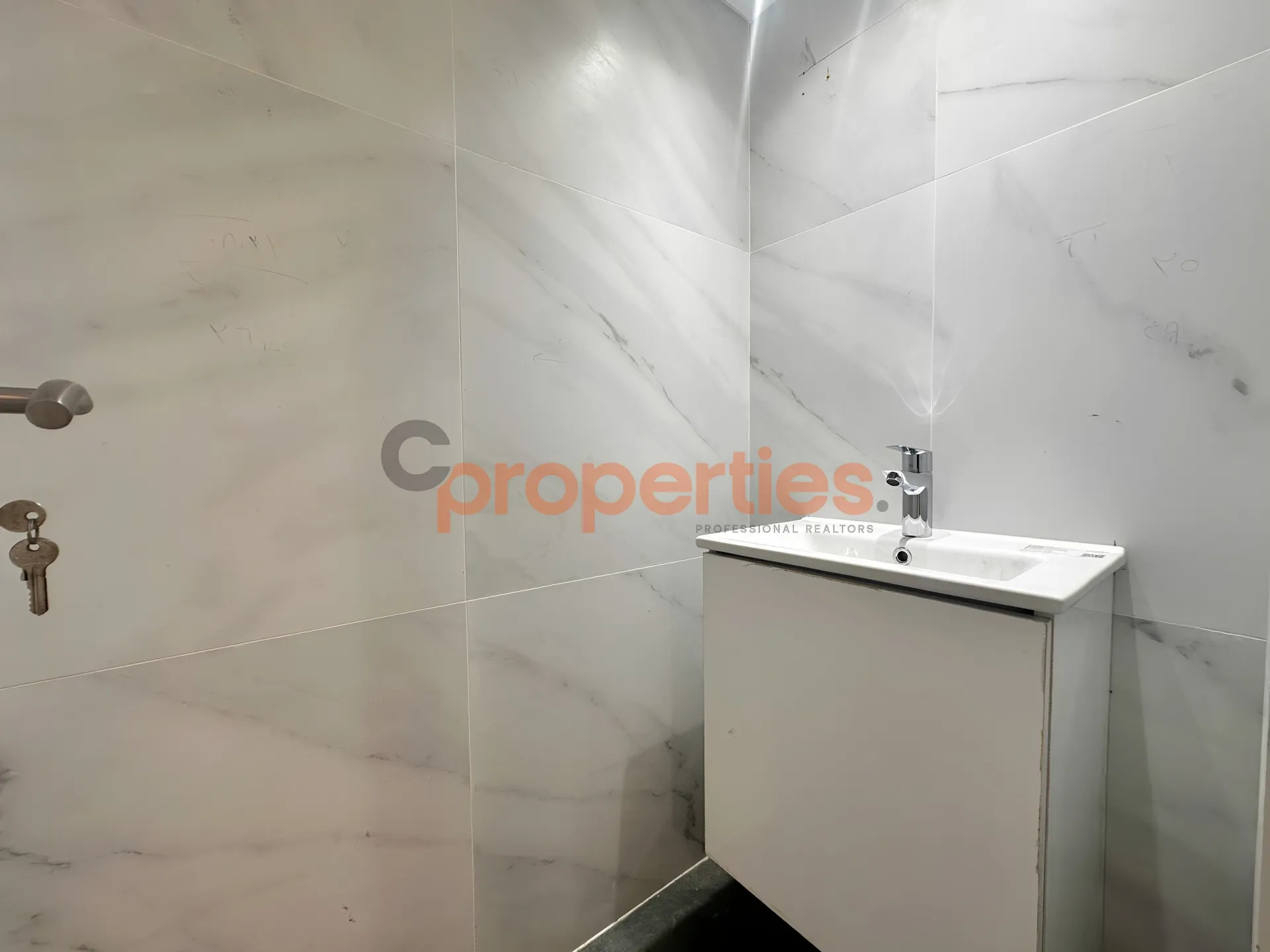Showroom for Sale in Achrafieh
