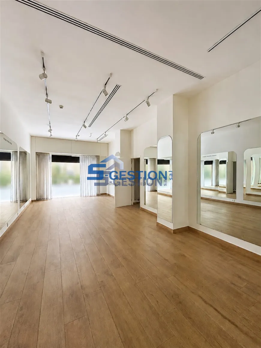Shop for Rent in Downtown