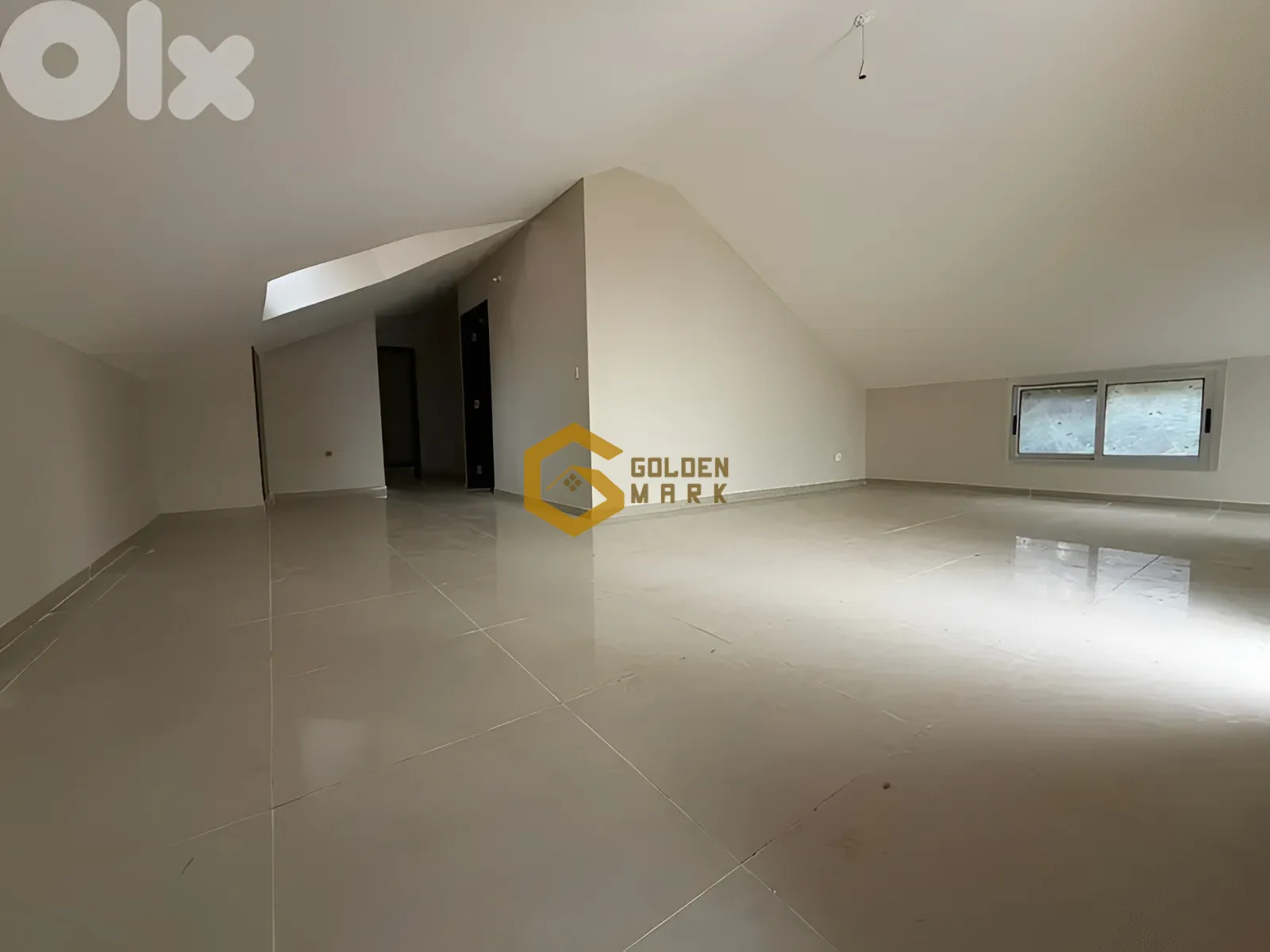 Duplex for Sale in Blat - 6 bed, 4 bath