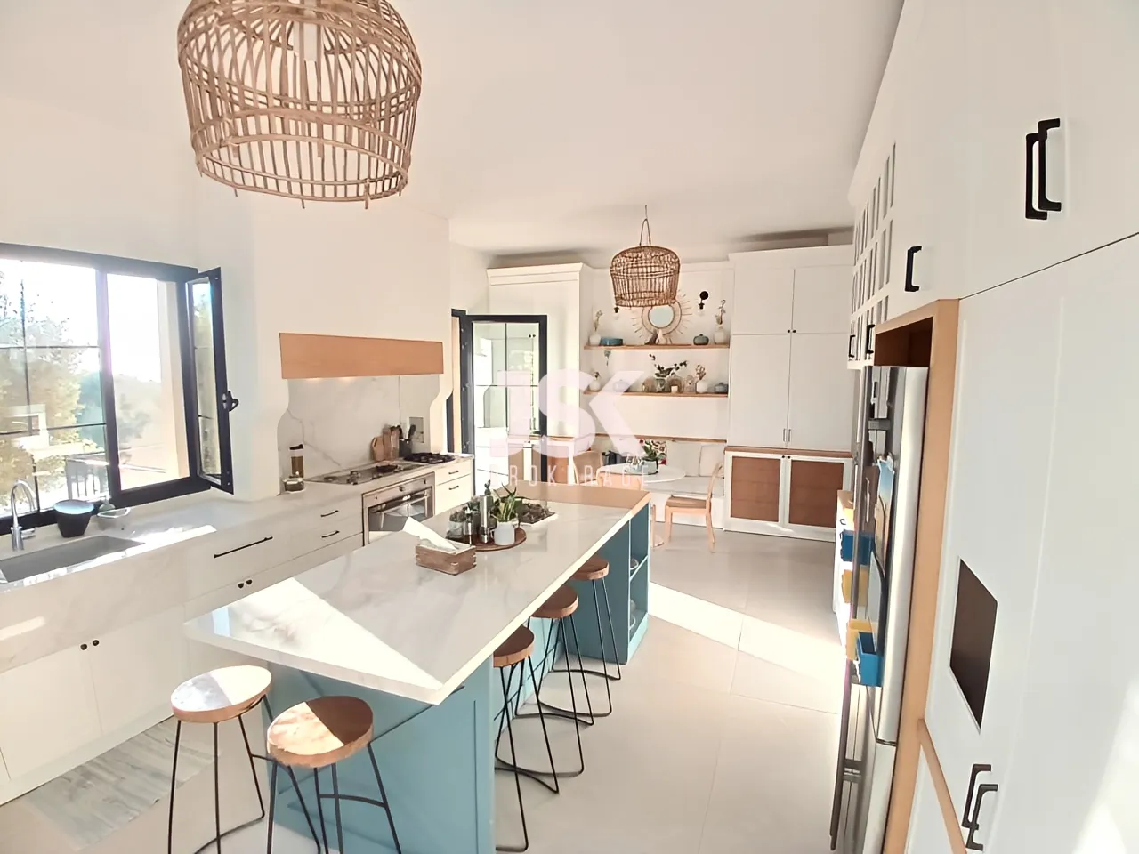 Villa for Sale in Roumieh