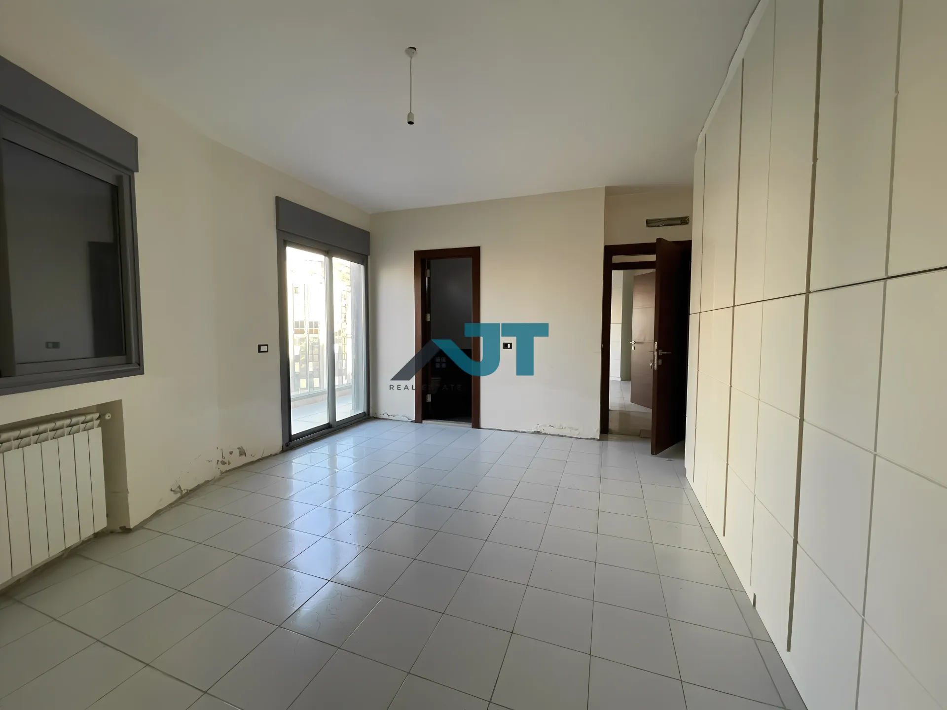 Apartment for Rent in Sioufi