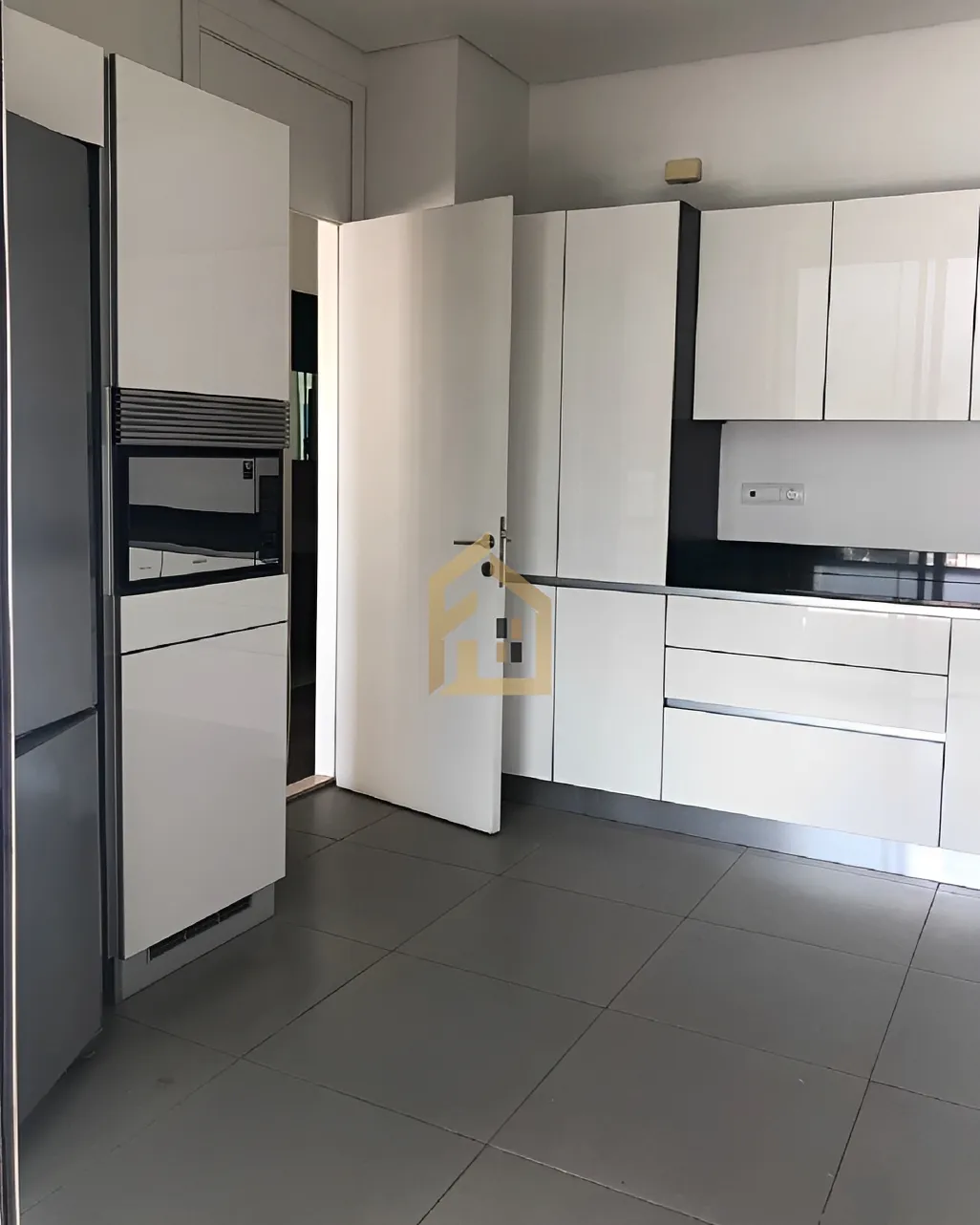 Apartment for rent in Saifi Village, Beirut, Lebanon