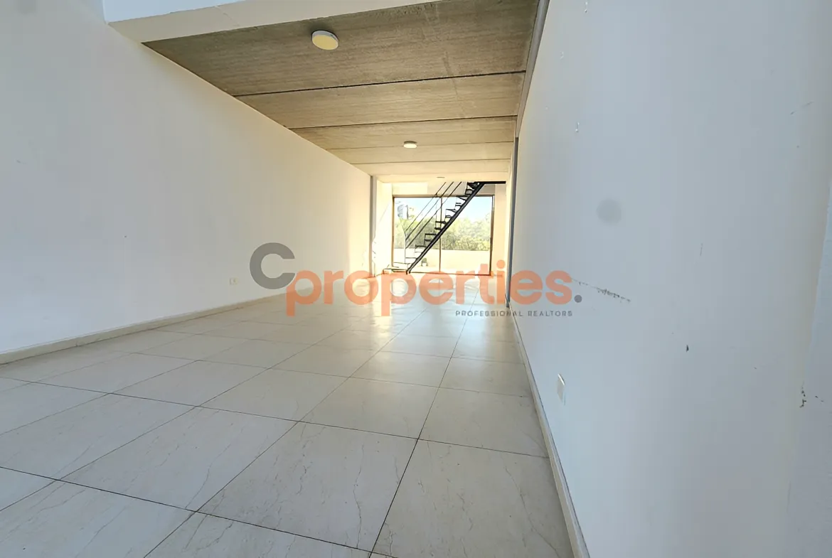 Shop for Rent in Aamchit