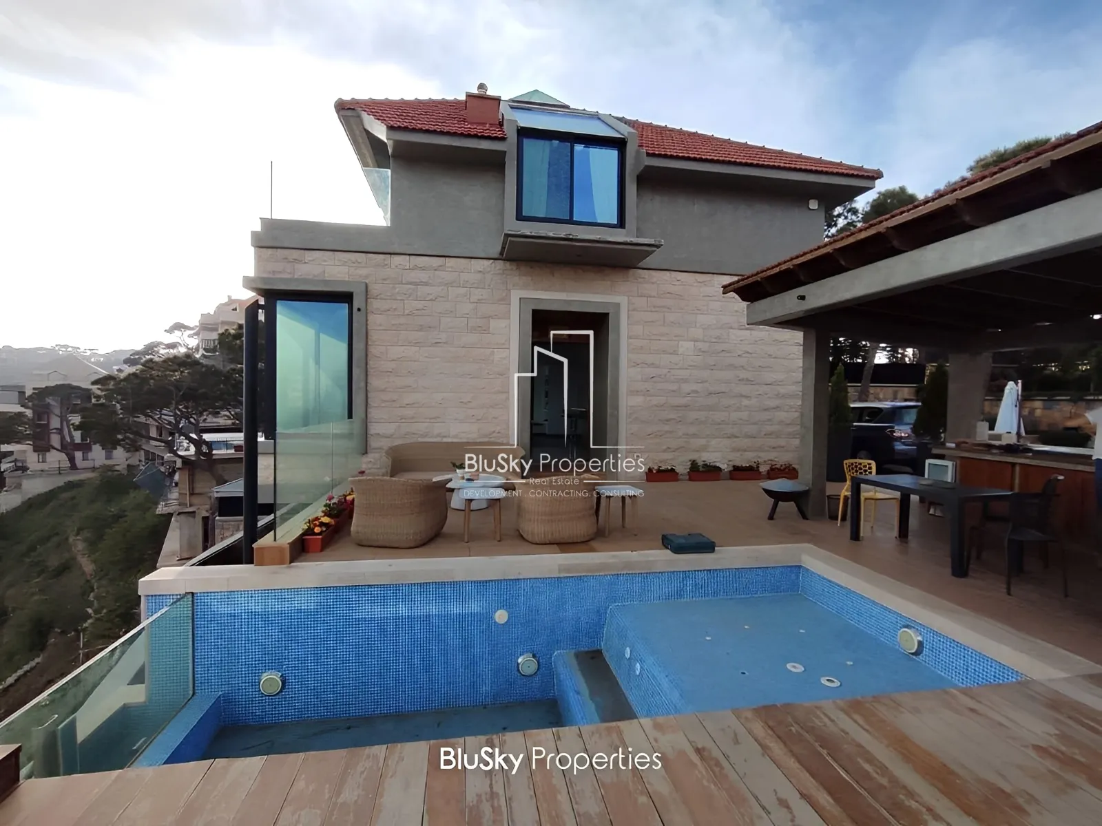 Villa for Sale in Dhour Choueir
