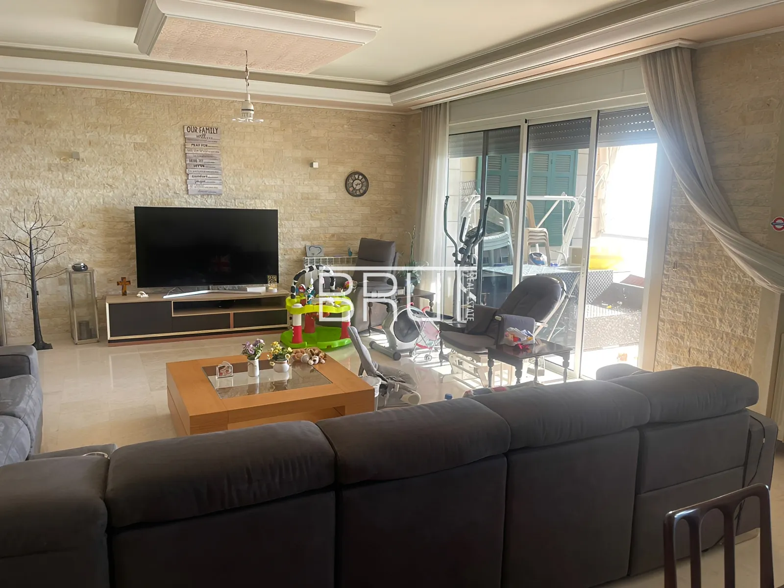 Apartment for Sale in Ballouneh
