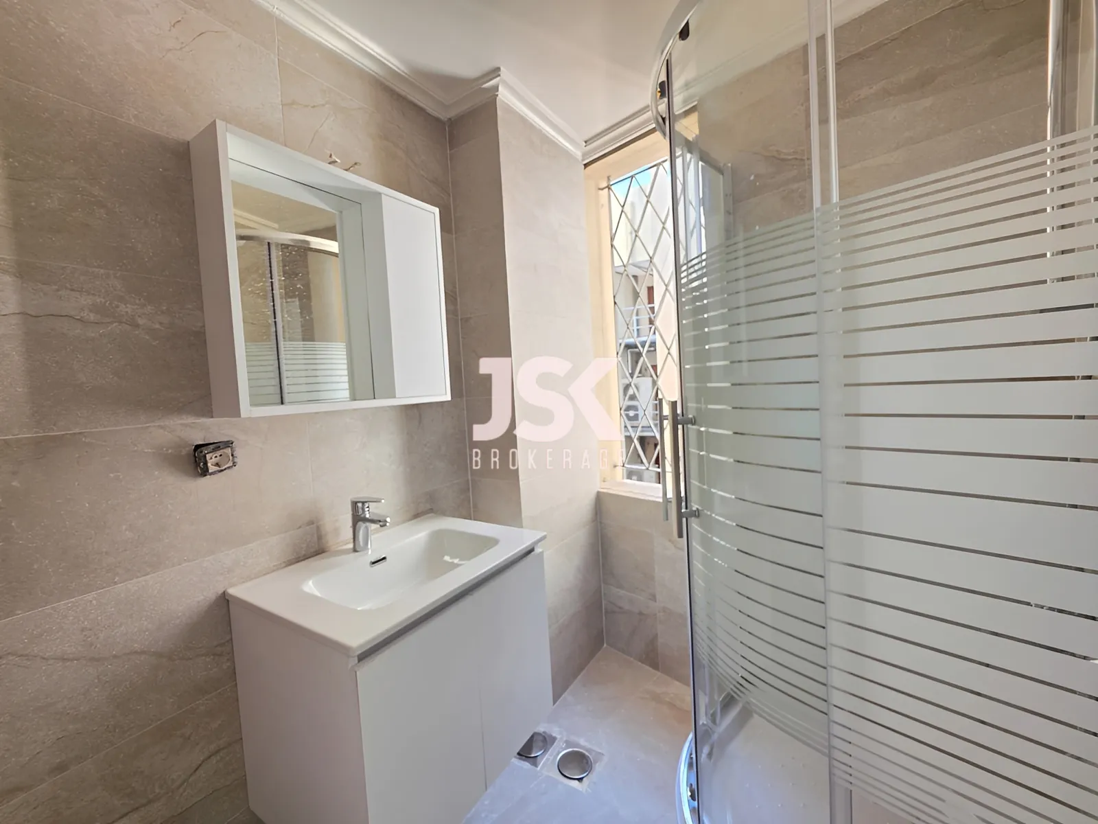 Apartment for Rent in Ras