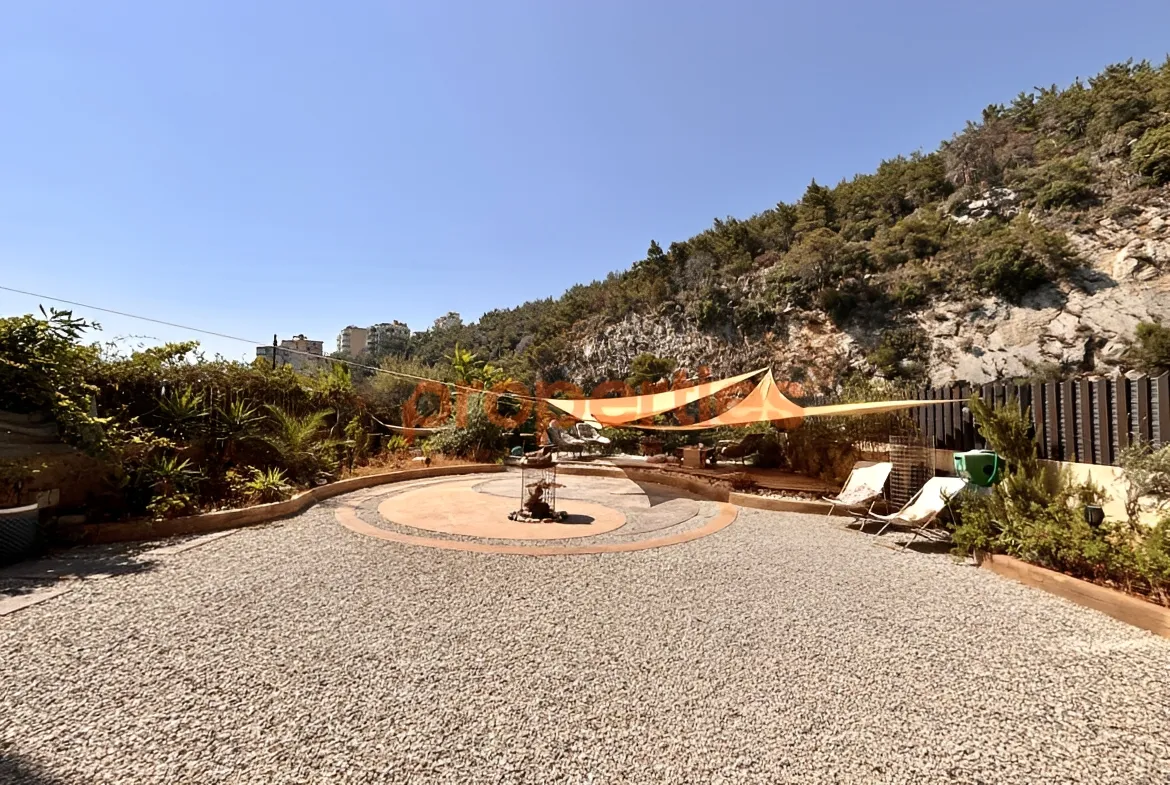 Apartment for Sale in Qennabet Broummana - 3 bed, 3 bath