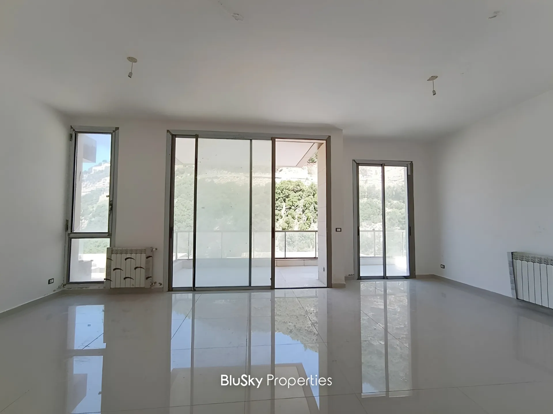 Apartment for sale in Adma w dafnah, lebanon - 3 bed, 3.0 bath