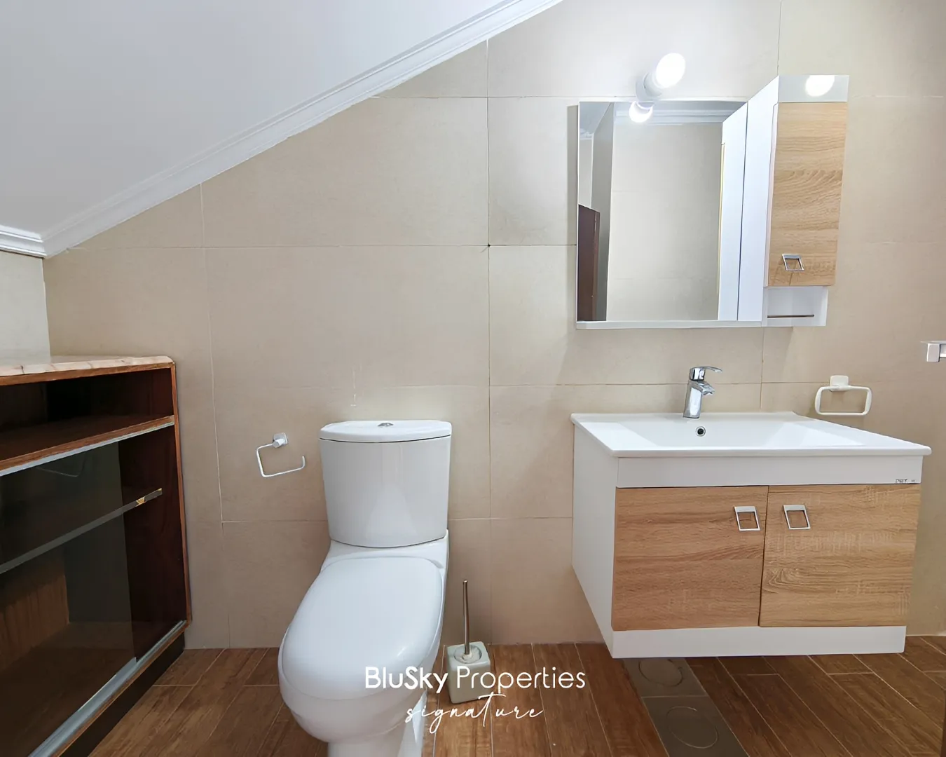 Apartment for rent in Baabdat