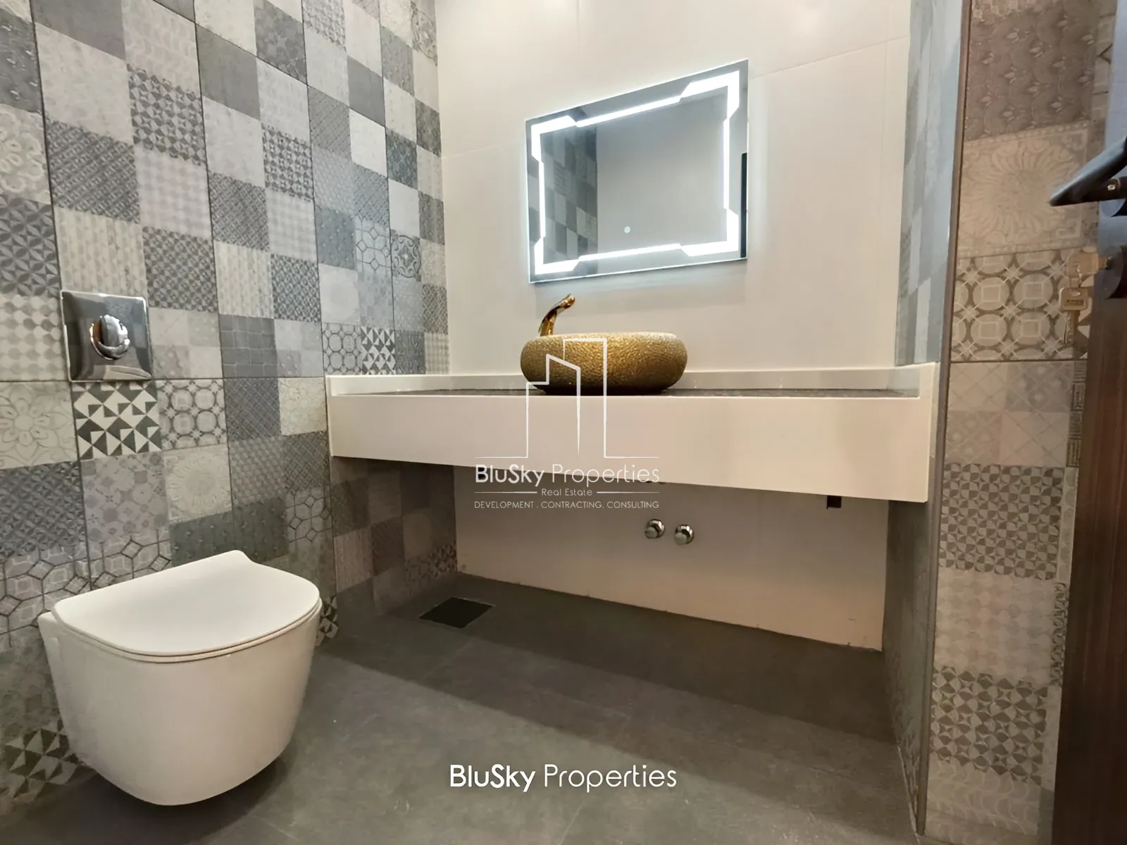 Apartment for Sale in Adma