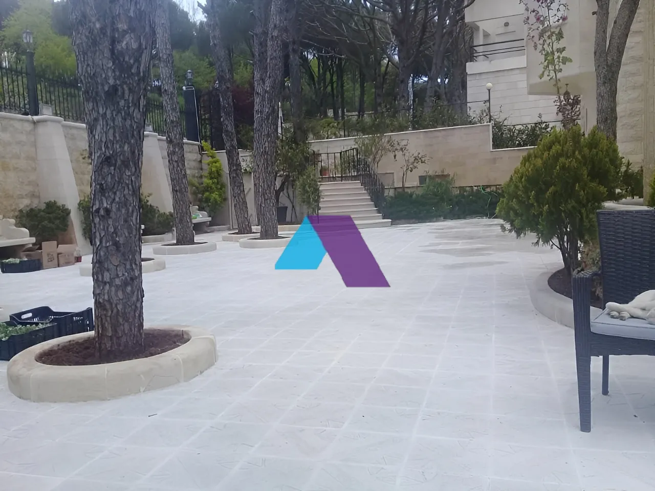Villa for Sale in Aley