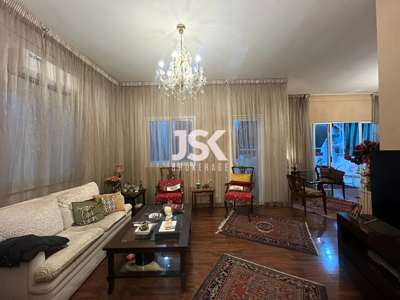 Apartment for Sale in Achrafieh - 3 bed
