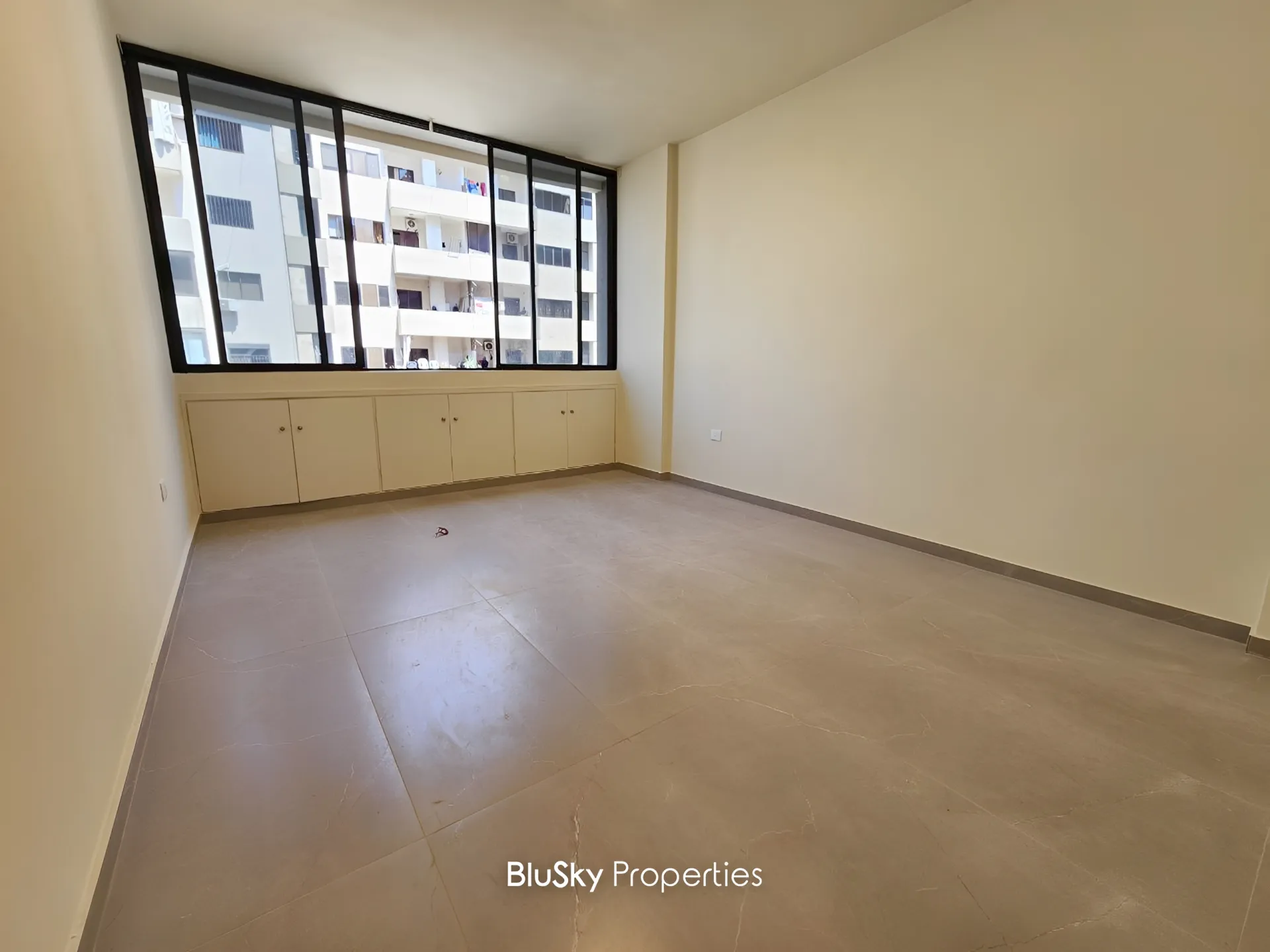 Office for rent in Bauchrieh, lebanon