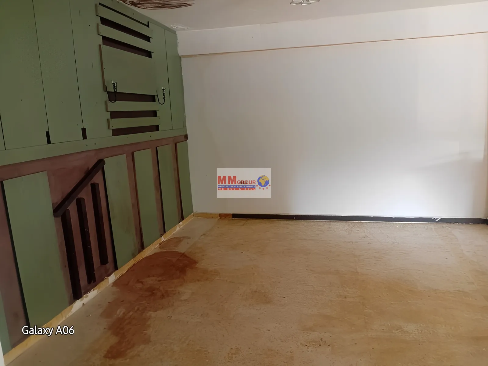 Shop for sale in Beit Mery