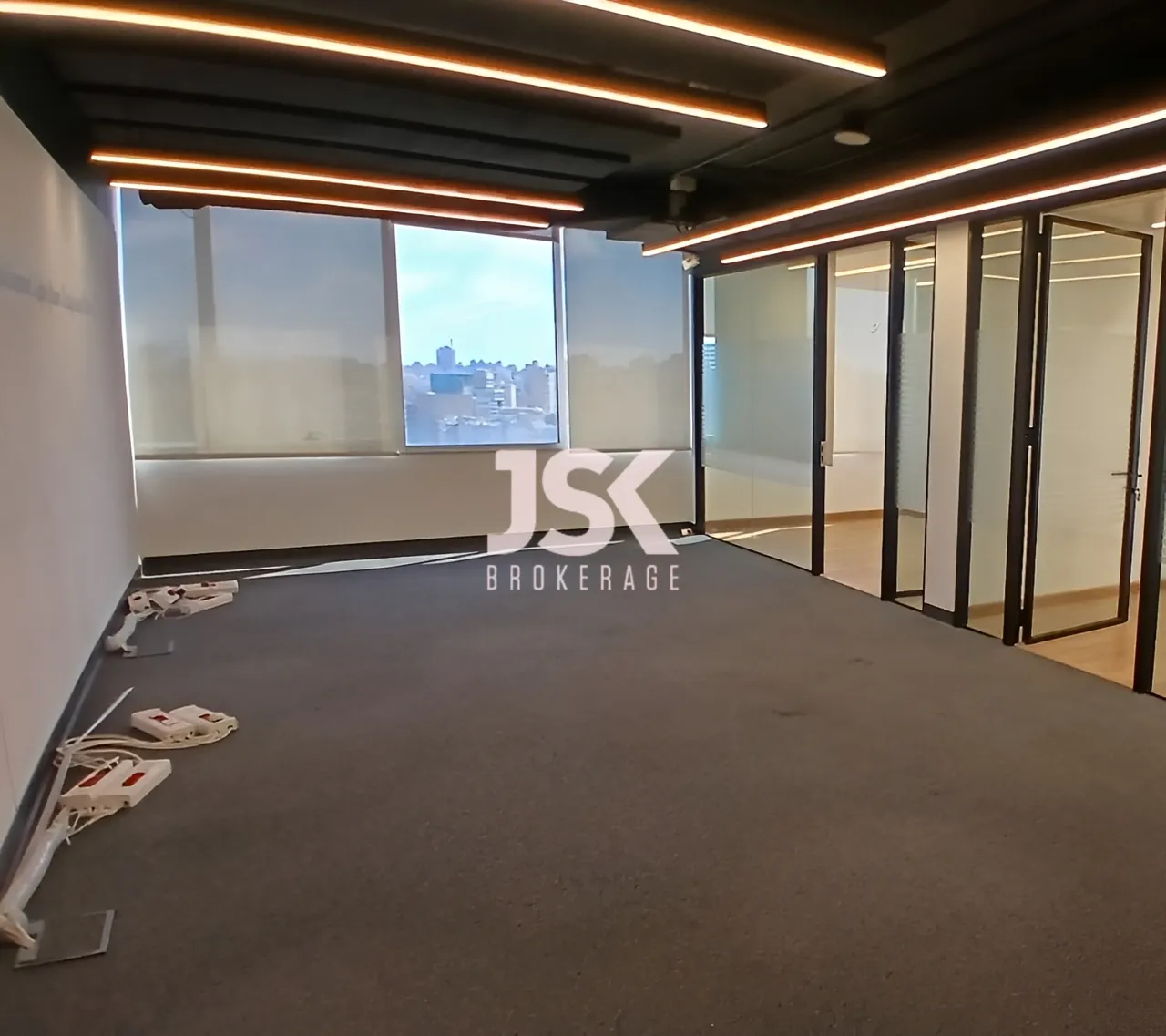 Office for Sale in Sin El Fil