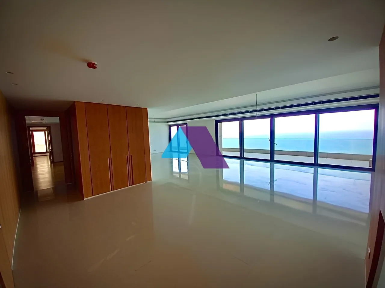 Apartment for Sale in Raoucheh - 4 bed, 4 bath