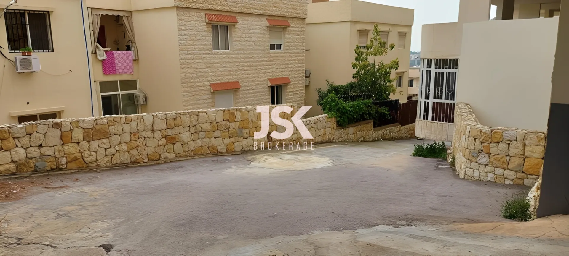 Warehouse for Sale in Mansourieh