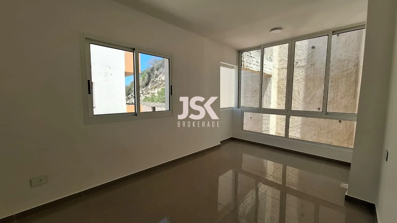 Duplex for Sale in Blat