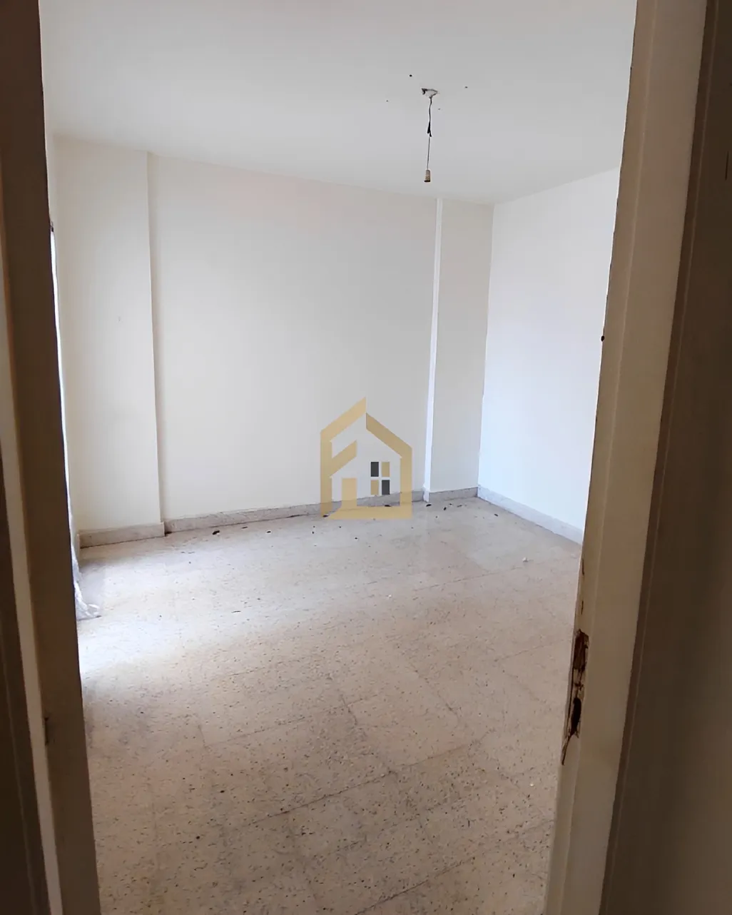 Apartment for rent in Mazraa, Bayrut, Lebanon