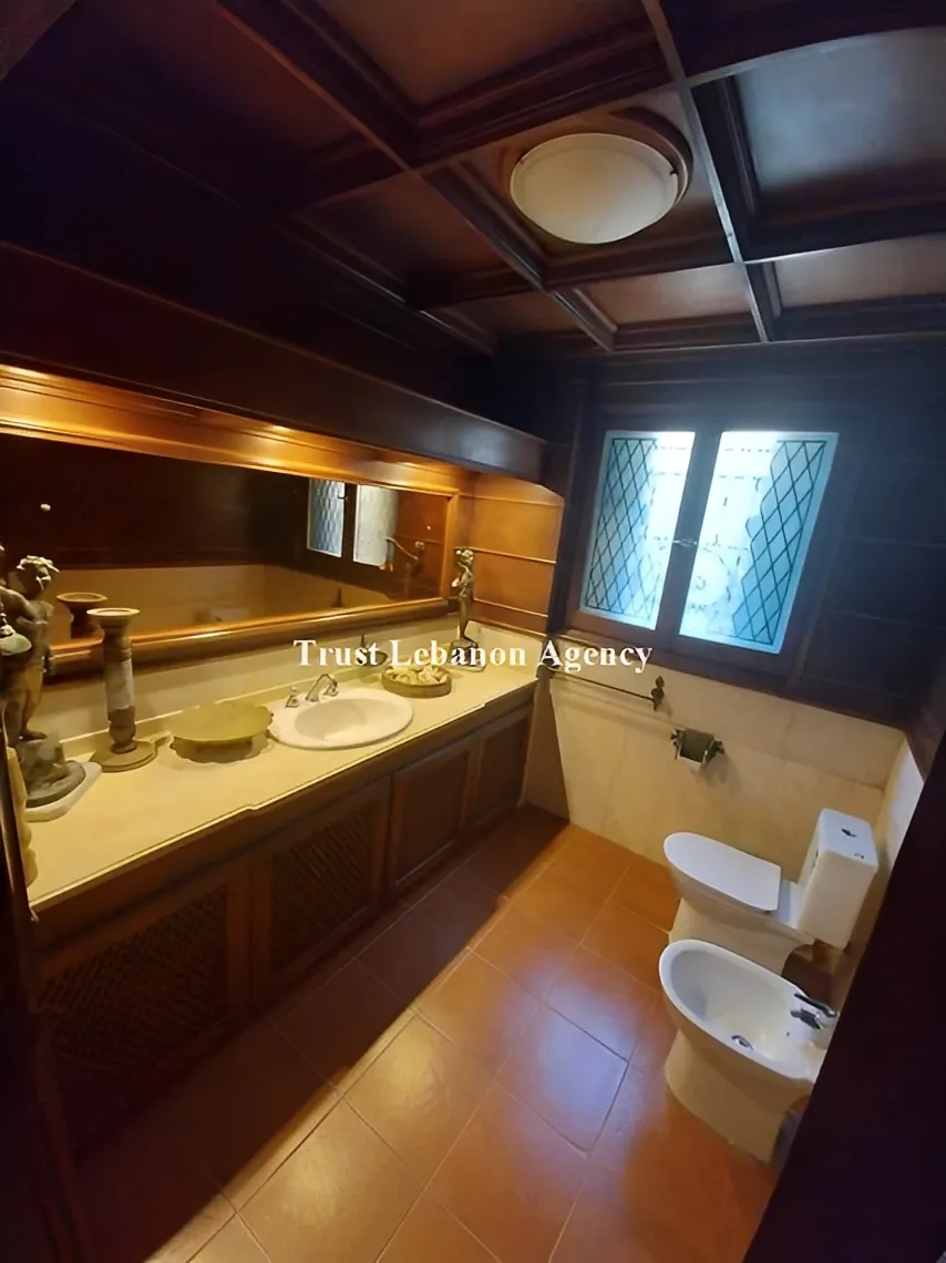 Villa for Sale in Souk Al Ghareb Alay Lebanon