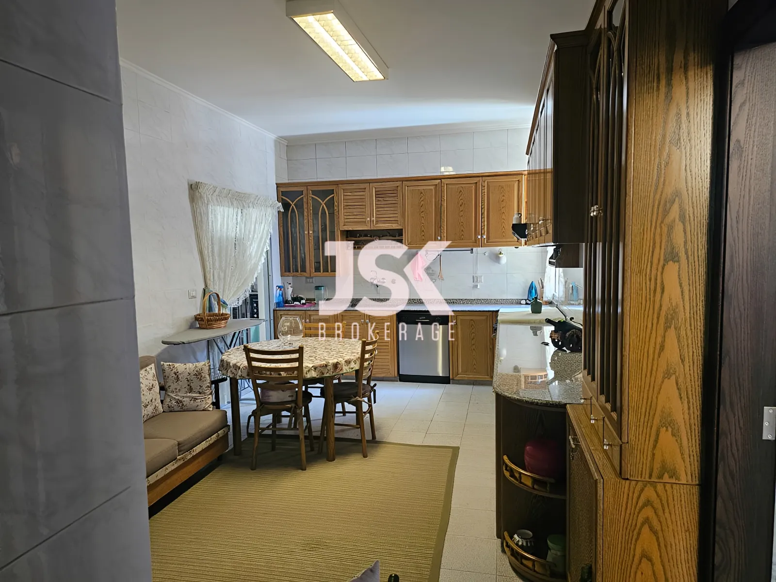 Apartment for Rent in Sabtiyeh - 3 bed, 3 bath