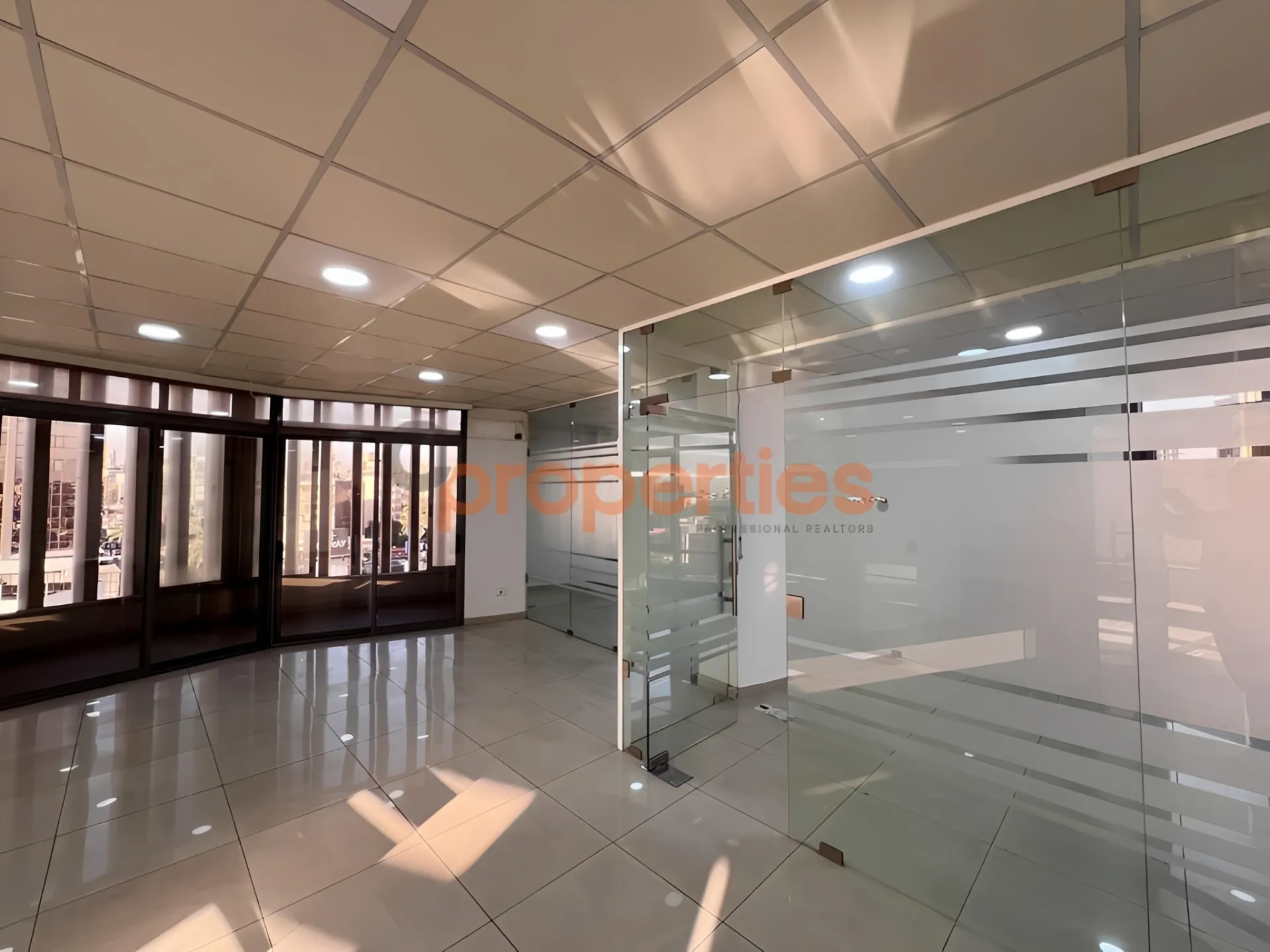 Office for rent in Dekwaneh