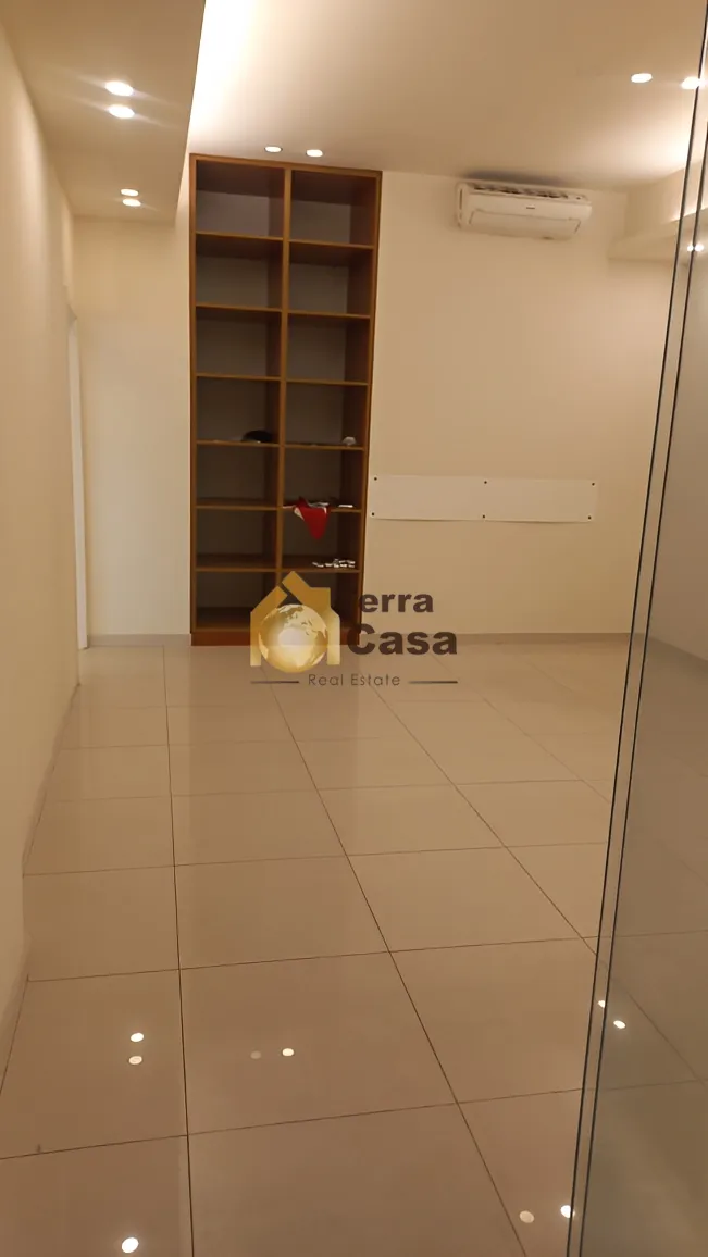 Commercial for rent in El Metn, Lebanon