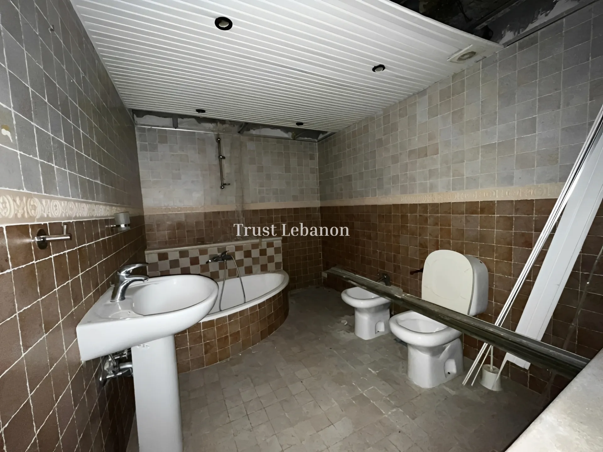 Apartment for sale in Rabweh, Bayrut, Lebanon