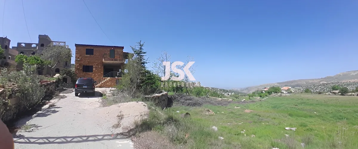 Land for Sale in Majdal Tarchich, Lebanon