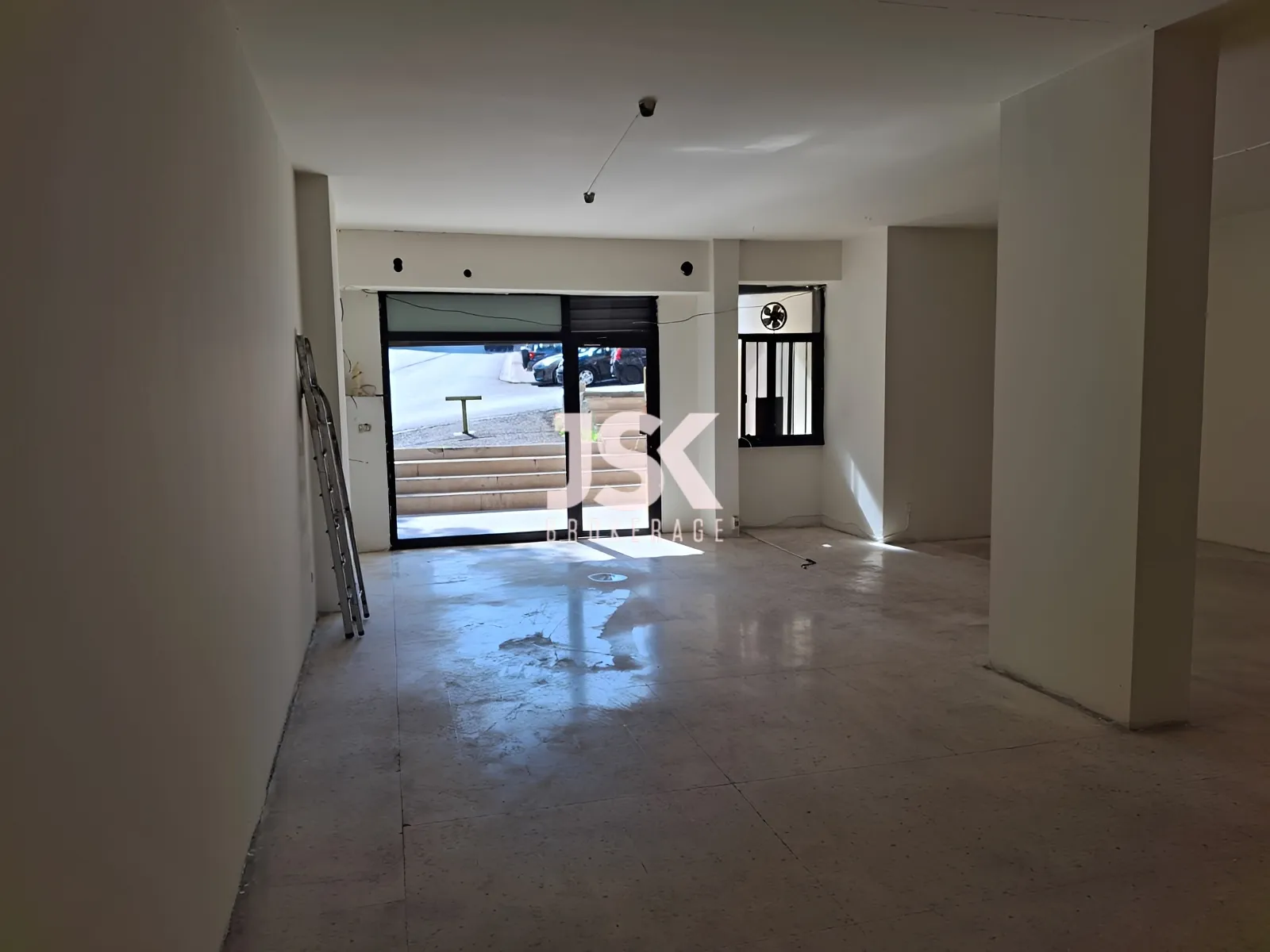 Office for Sale in Sarba