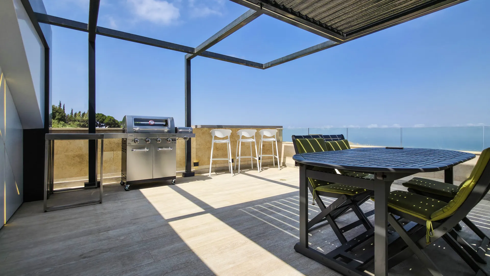 Duplex for Sale in Ain Saadeh - 4 bed, 6 bath