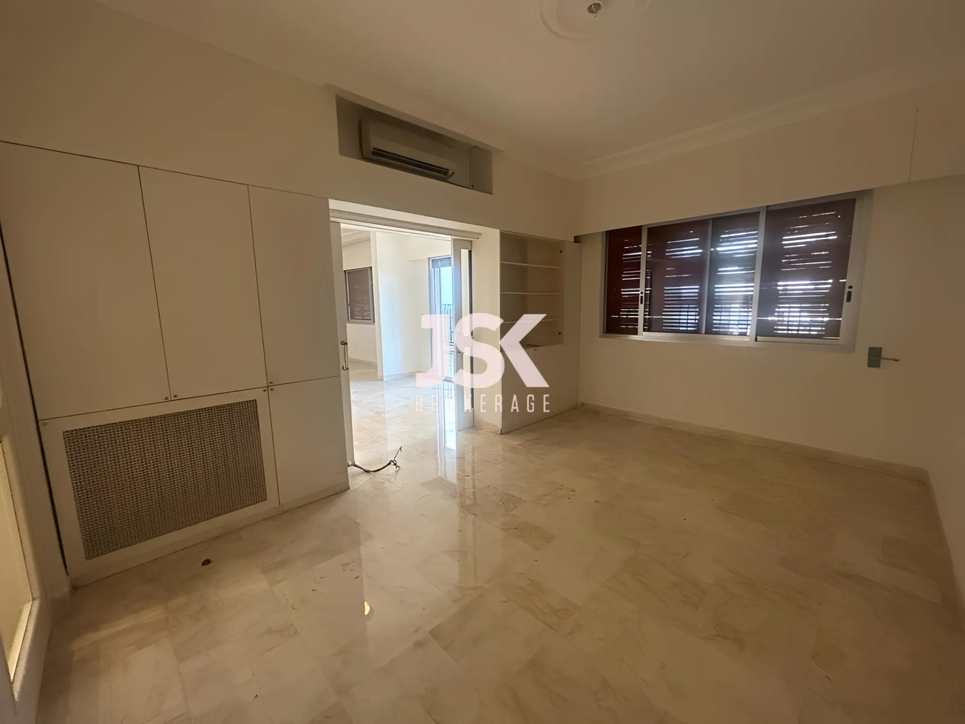 Apartment for Rent in Clemenceau