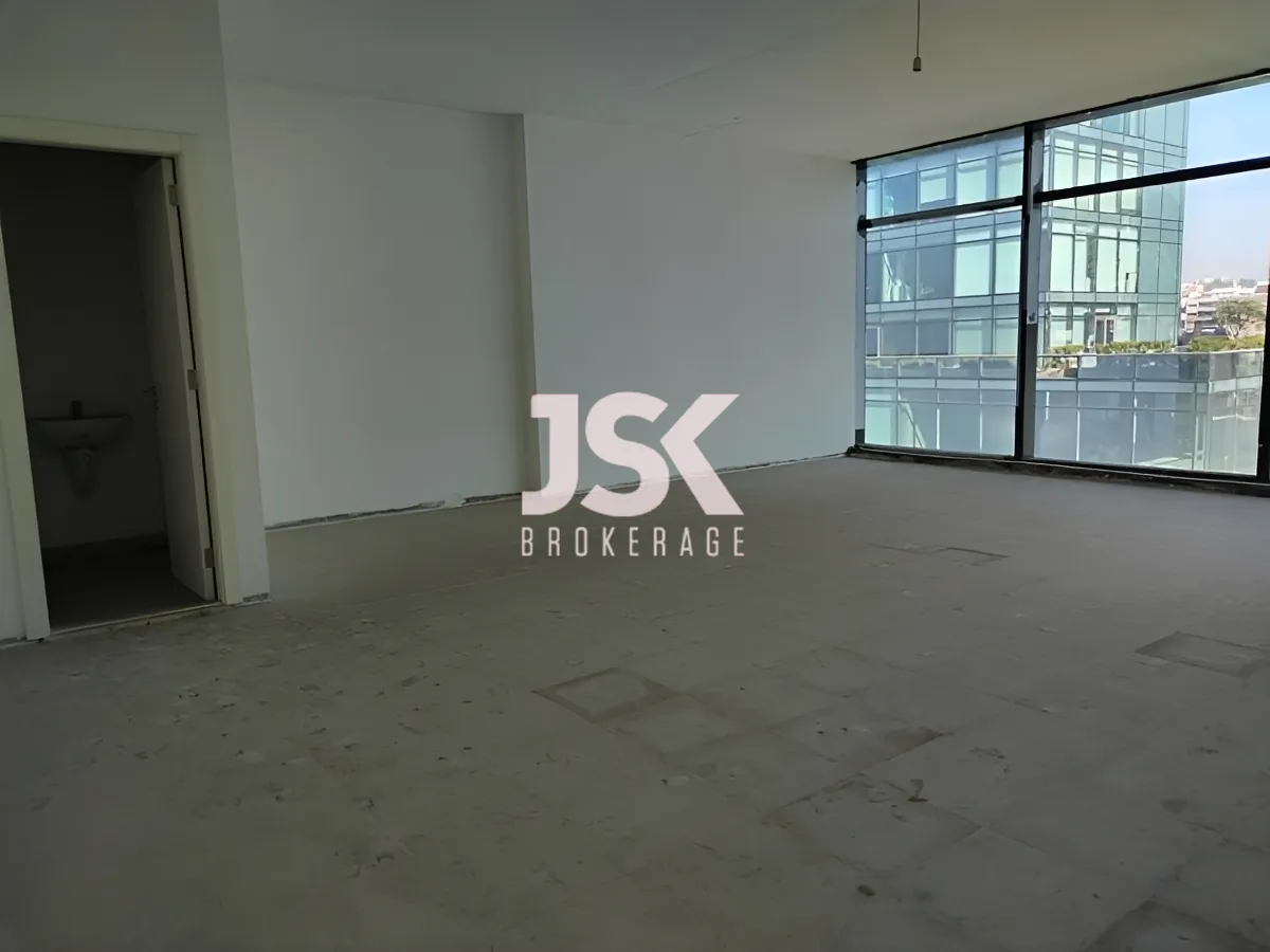 Office for Sale in Antelias