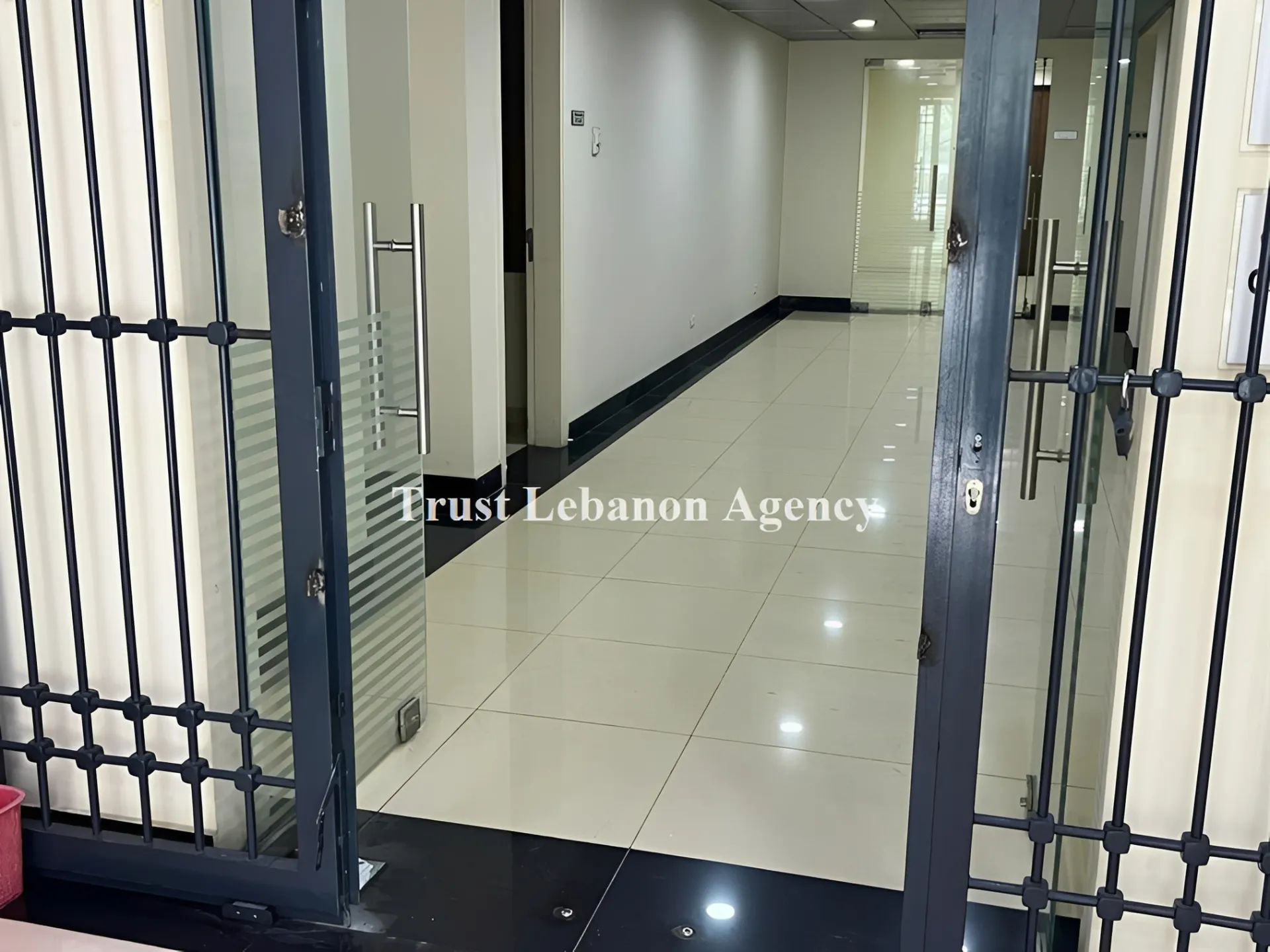 Commercial Property For Rent in Baabda,