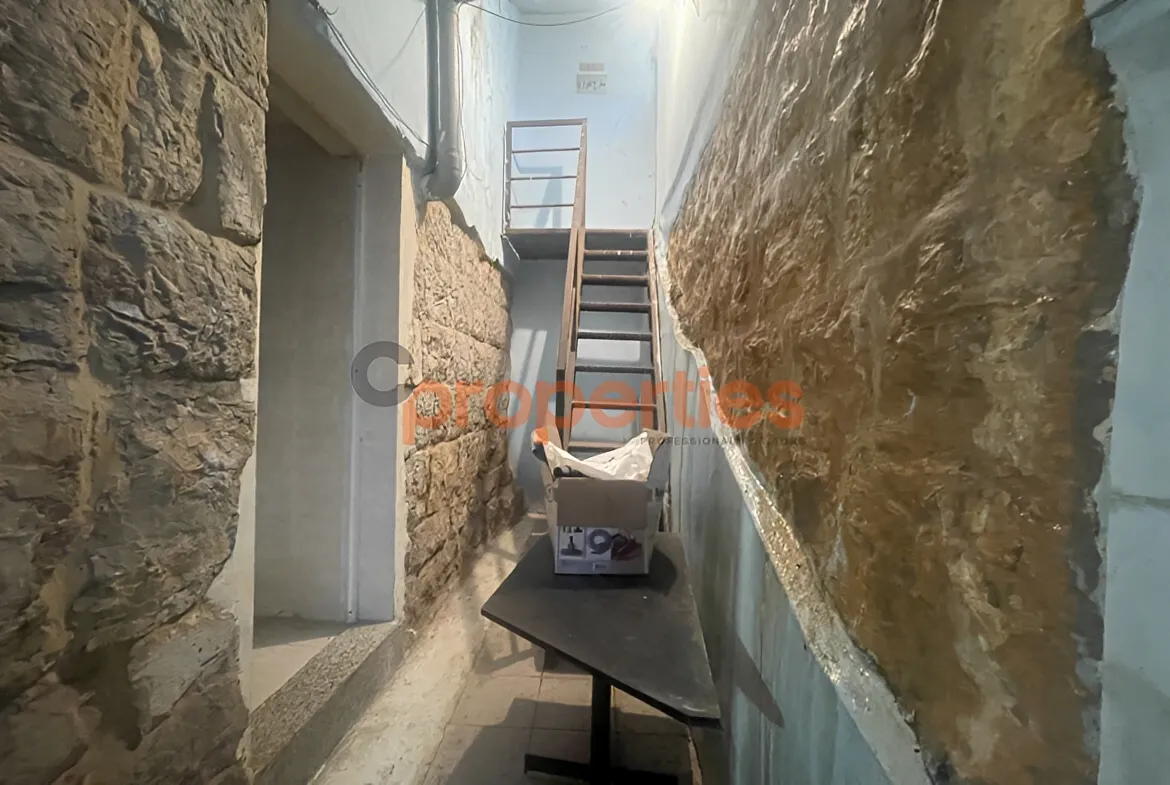 Restaurant for Rent in Rayfoun