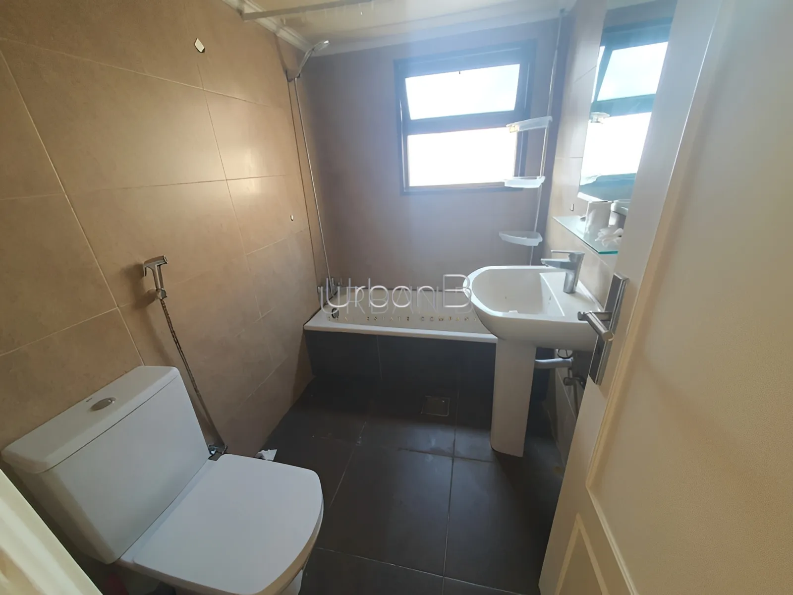 Apartment for sale in Raoucheh, Beirut, Lebanon