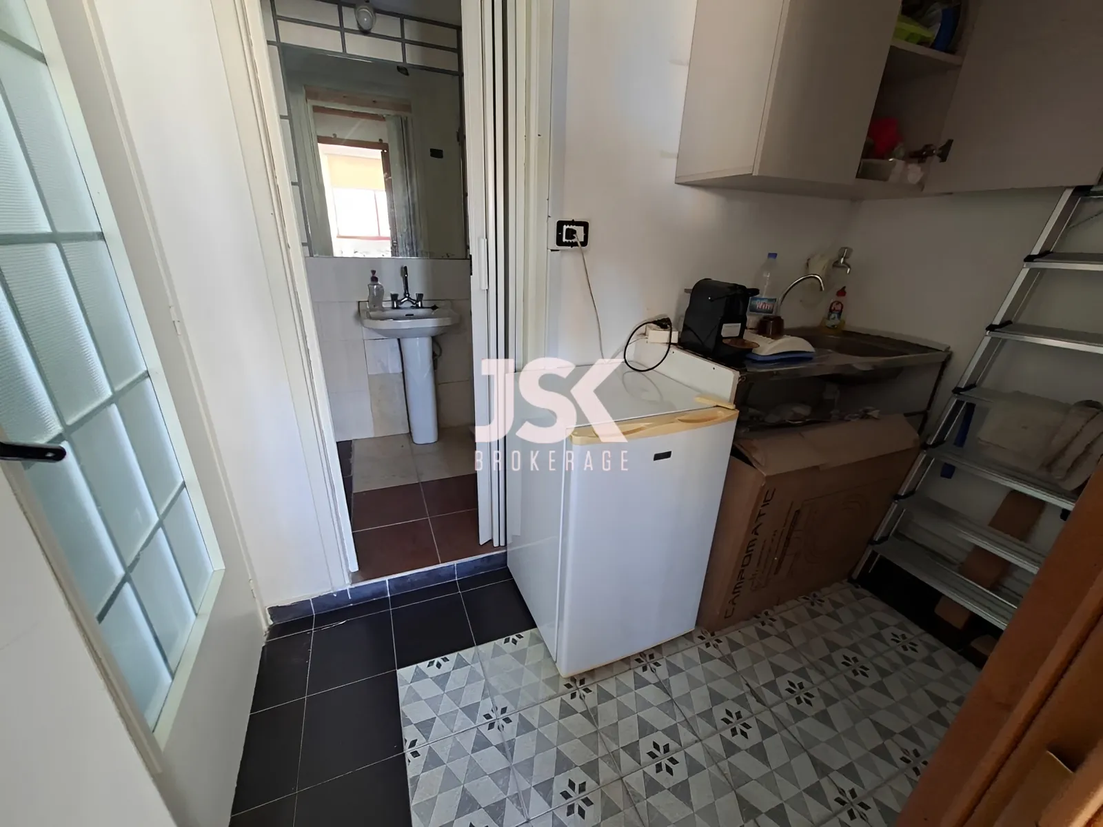 Office for Sale in Byblos