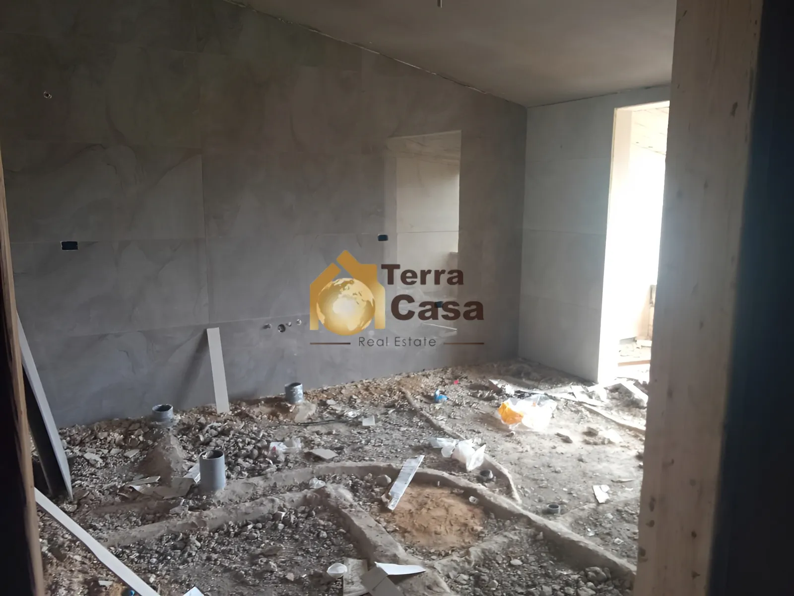 Apartment for Sale in New Chtoura - 2 bed, 2 bath