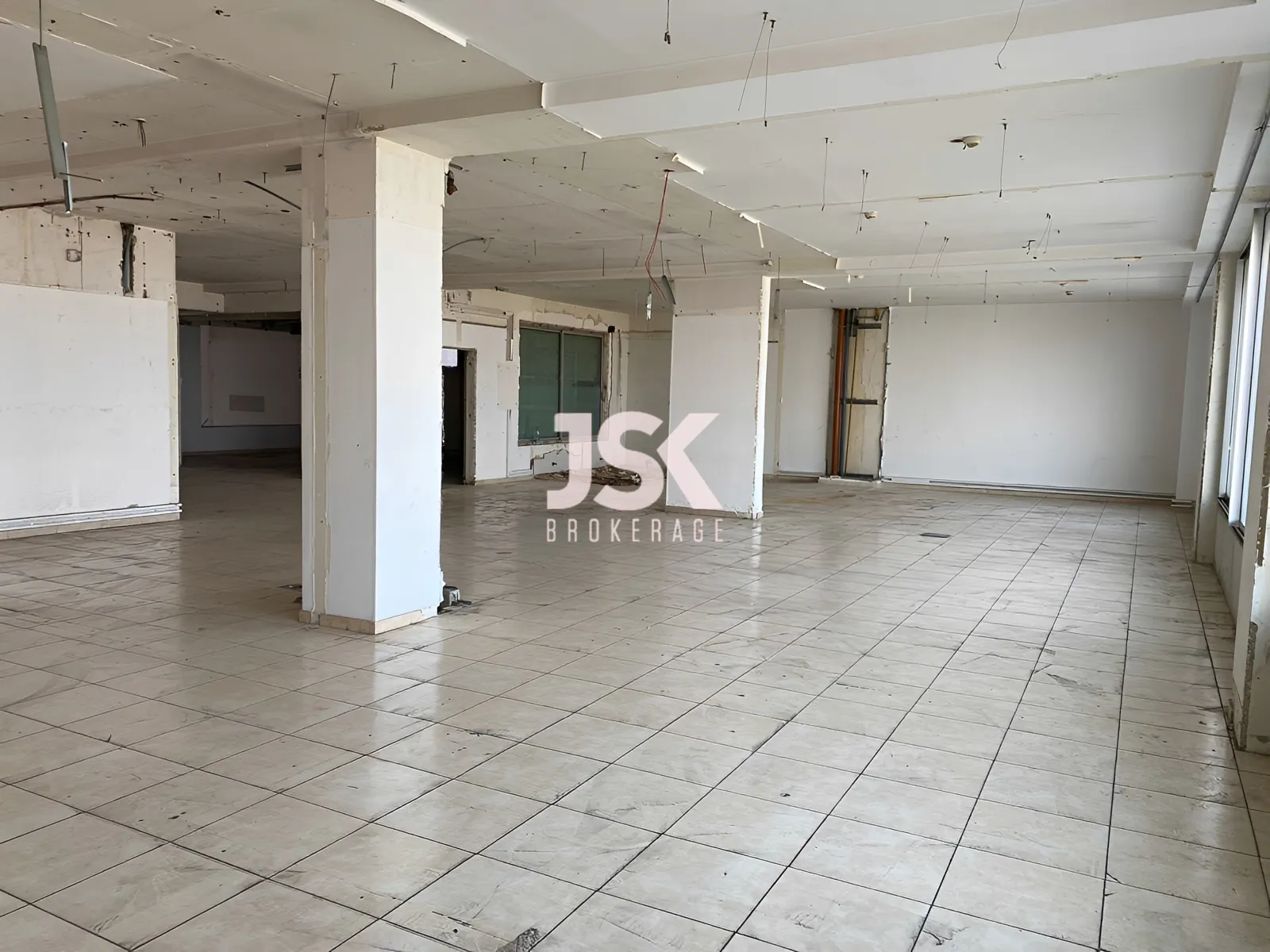 Office for Rent in Achrafieh