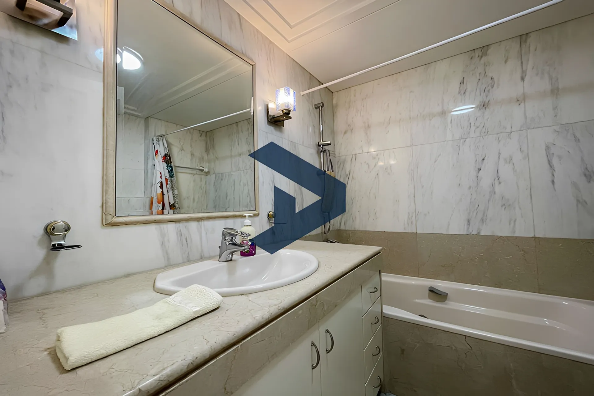 Apartment for rent in Caree d'or, Achrafieh, Lebanon