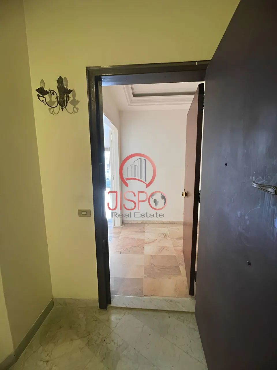 Apartment for Rent in Ain El Tineh