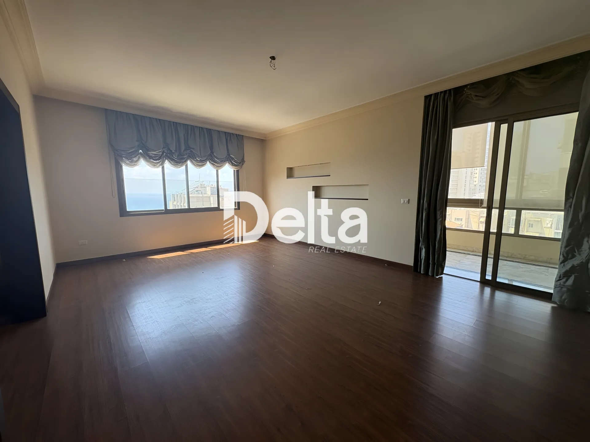Apartment for rent in Raoucheh, beirut, lebanon