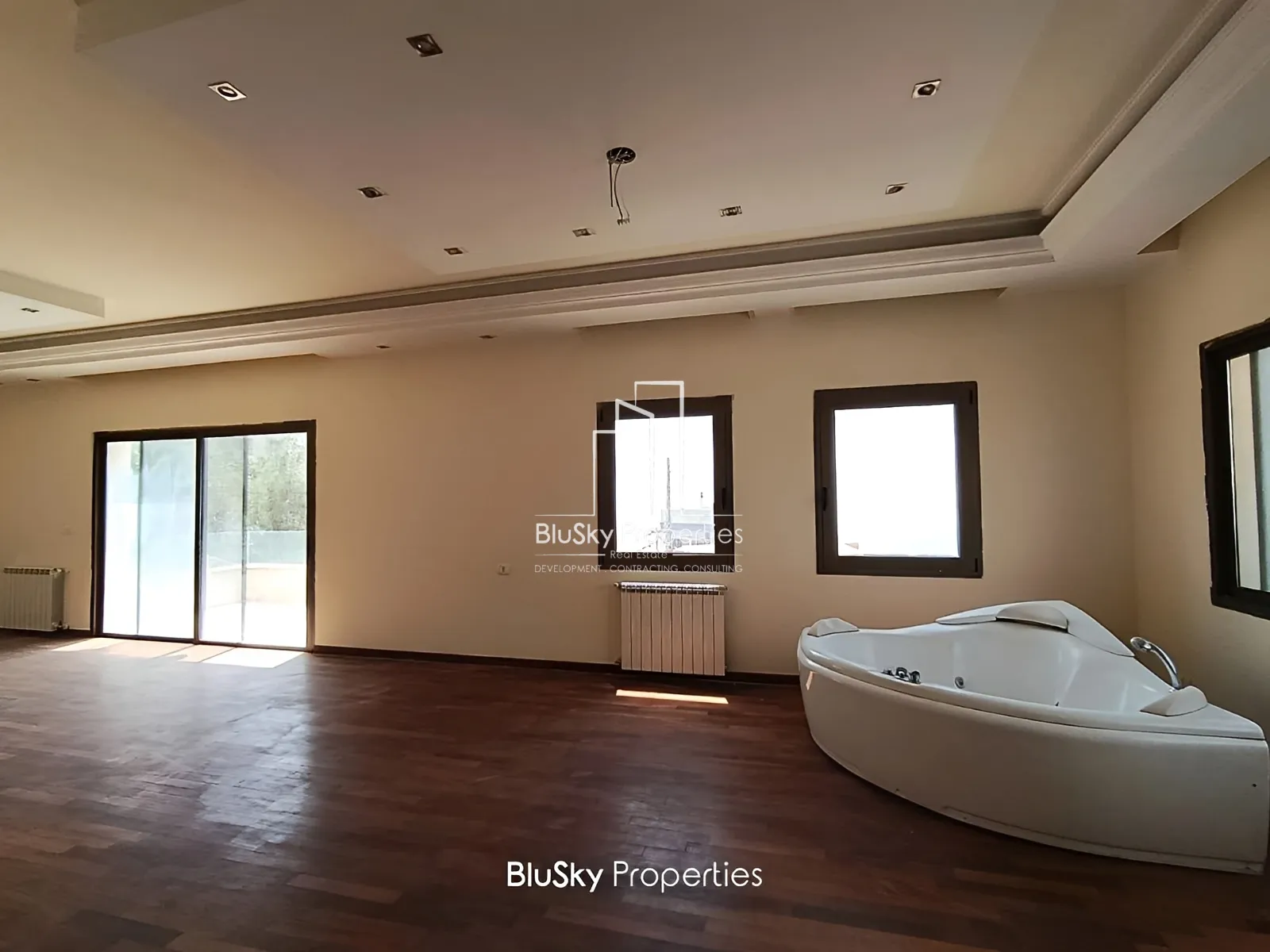 Villa for Sale in Chnaniir