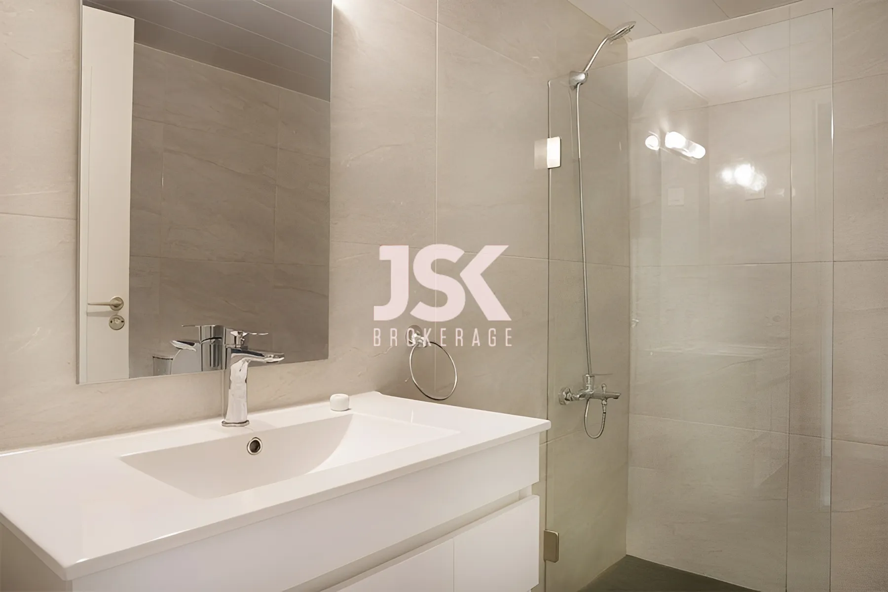 Chalet for rent in Halat