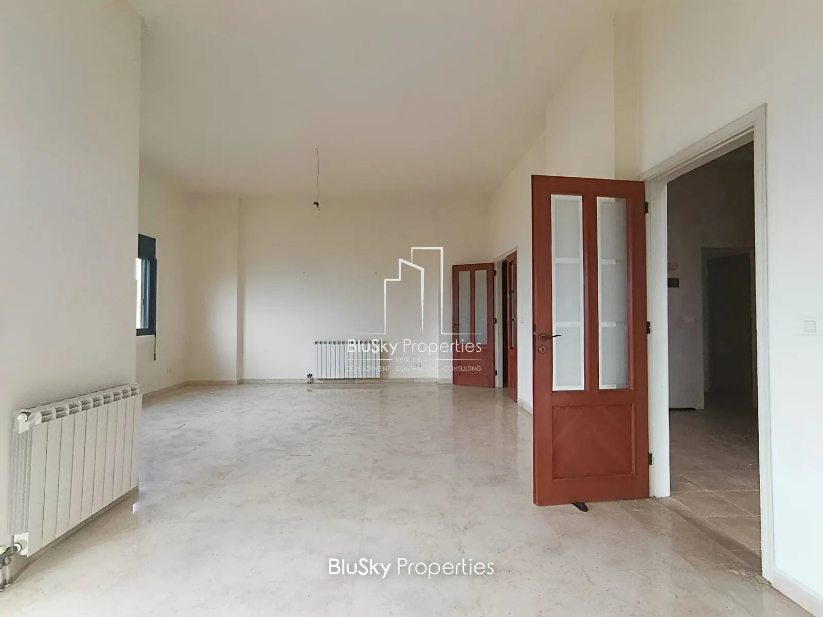 Apartment for Sale in Kfaryassine - 3 bed, 5 bath