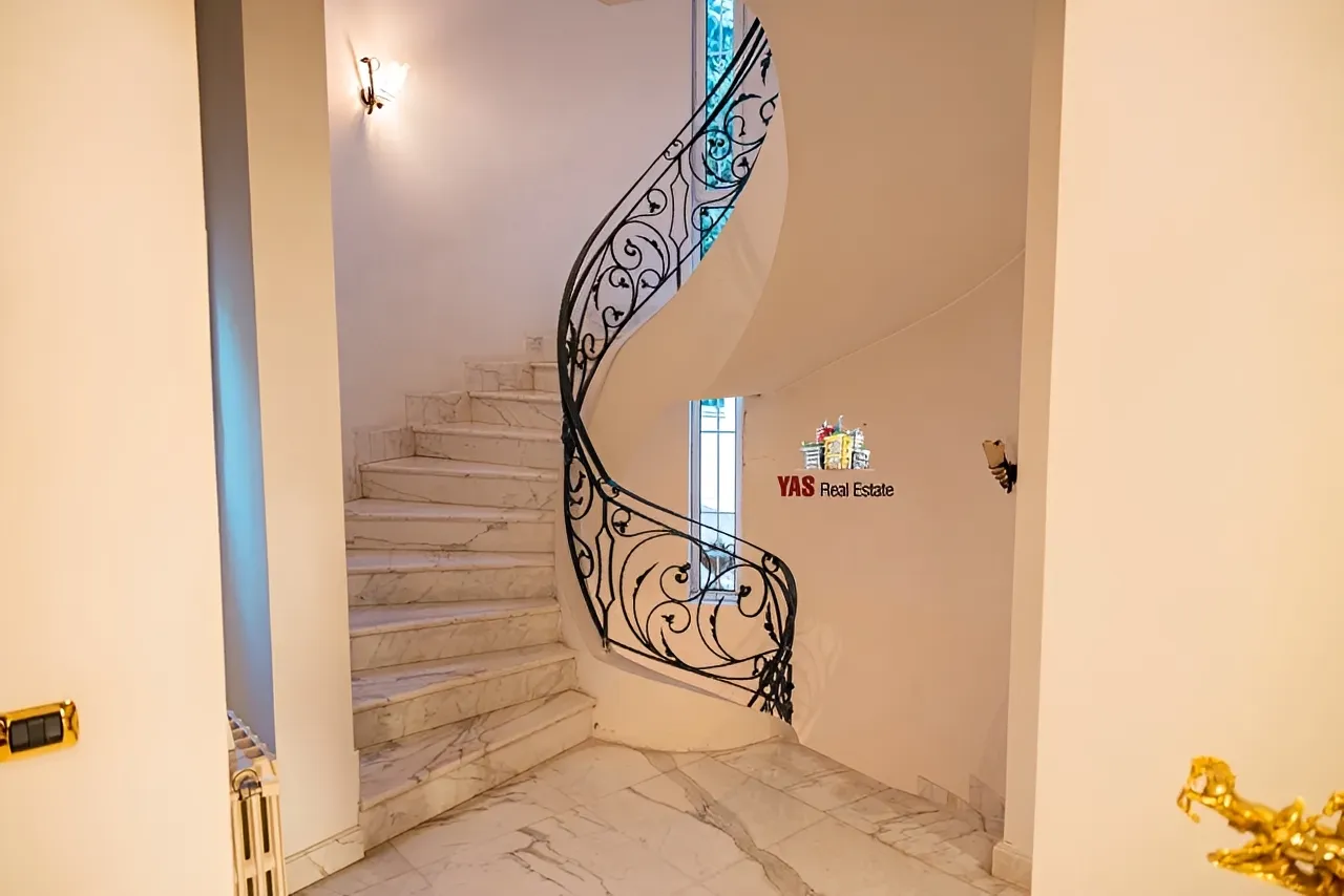 Villa for Sale in Ajaltoun