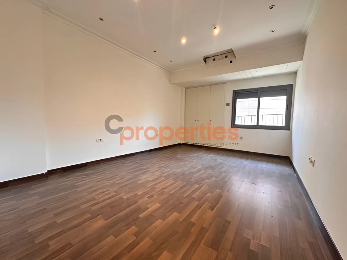 Apartment for rent in Ramleh Al Bayda, Beirut, Lebanon