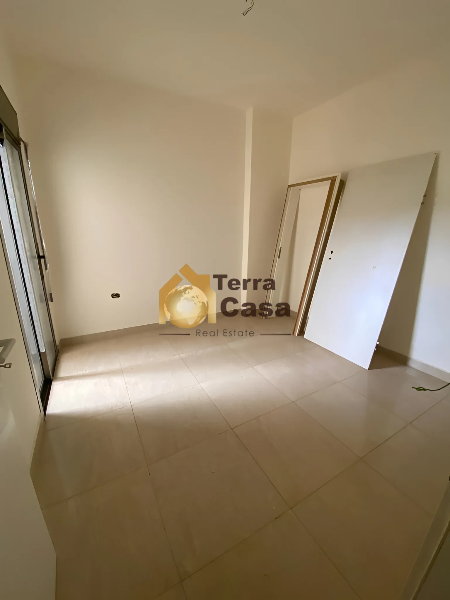 Apartment for Sale in Haouch el Omara - 3 bed, 3 bath